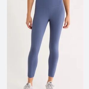 54. Zella live in Blue Leggings